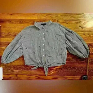 SANCTUARY- Striped Tie Front Blouse with Embroidered Flowers. Size Medium